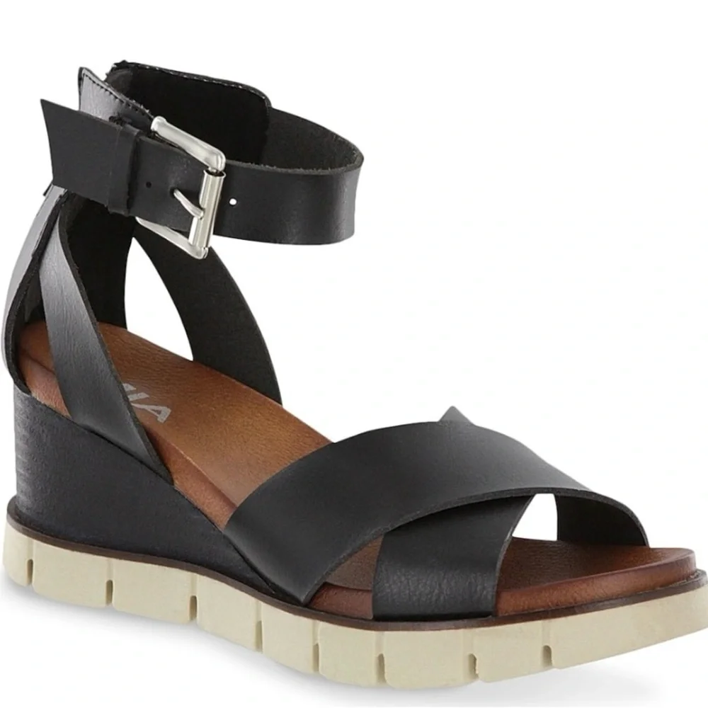 MIA -  Lauri Wedge Sandal - Picture 7 of 8